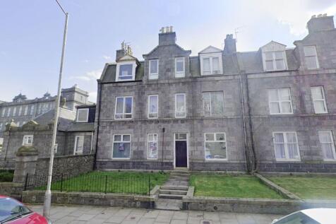 Walker Road, Flat F, Torry, Aberdeen... 3 bed flat for sale