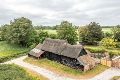 Detached house for sale