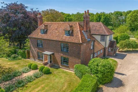 6 bedroom detached house for sale