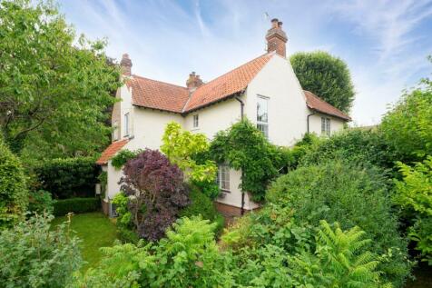 The Street, Barham, Canterbury, CT4 3 bed semi