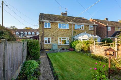 High Street, Lyminge, Folkestone, CT18 3 bed semi