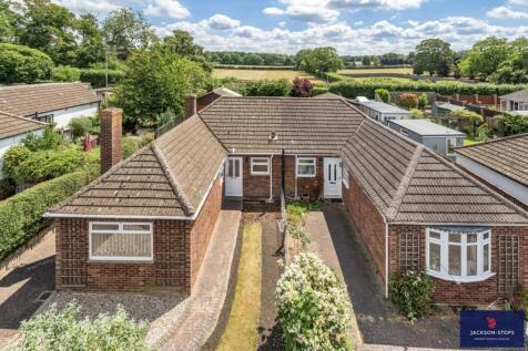 Malvern Close, Newmarket, Suffolk, CB8 2 bed bungalow for sale
