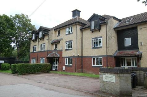 1 bedroom ground floor flat for sale