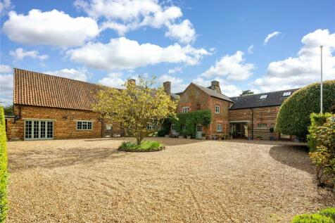 8 bedroom detached house for sale