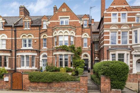 Billing Road, Northampton... 6 bed terraced house for sale