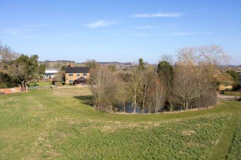 Upper Heyford, Northamptonshire, NN7 3 bed detached house for sale