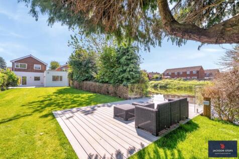 Elm Grove, Woburn Sands, Milton... 4 bed detached house for sale