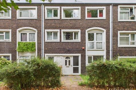 3 bedroom town house for sale