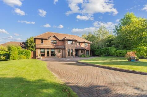 5 bedroom detached house for sale