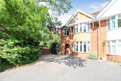 4 bedroom semi-detached house for sale