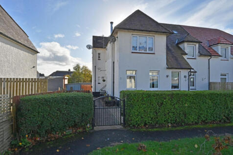 3 bedroom ground floor flat for sale