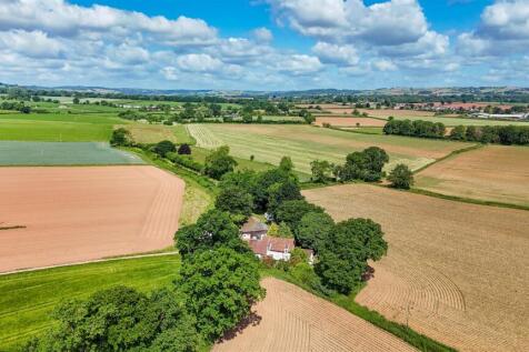 Chave Lane, Brithem Bottom, Cullompton 3 bed detached house for sale