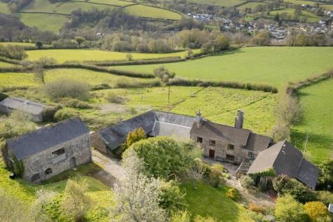 Bampton, Tiverton 6 bed detached house for sale
