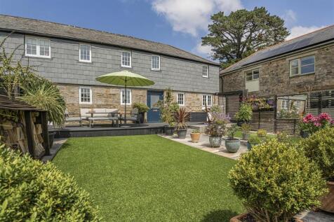 Darley, Liskeard 5 bed barn conversion for sale