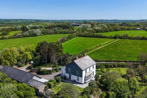 Widemouth Bay 5 bed detached house for sale