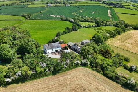 Marhamchurch, Bude 6 bed detached house for sale