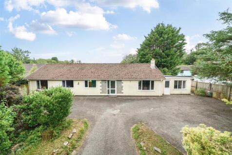 Pipers Pool, Launceston 5 bed bungalow for sale