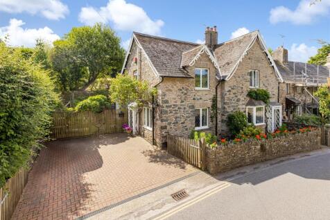 4 bedroom semi-detached house for sale