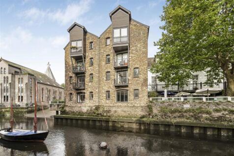 The Plains, Totnes 3 bed apartment for sale