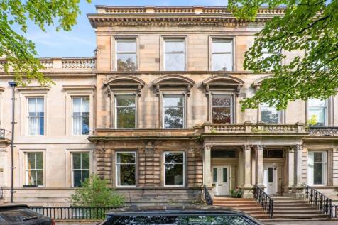8 bedroom town house for sale