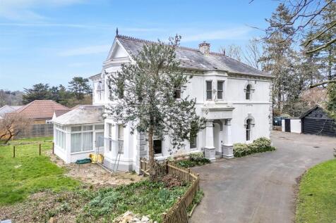 Chard Road, Axminster 5 bed detached house for sale