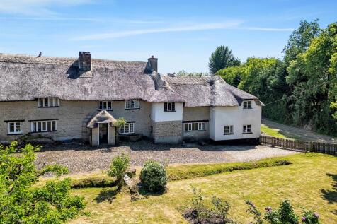 11 bedroom semi-detached house for sale