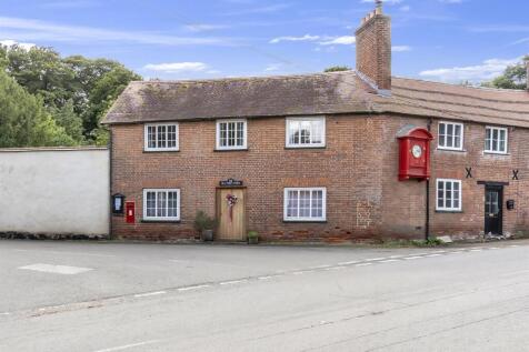 4 bedroom semi-detached house for sale