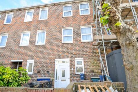 Barbauld Road, London 3 bed terraced house for sale