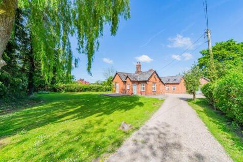 Horseshoe Lane, Ellesmere 4 bed detached house for sale