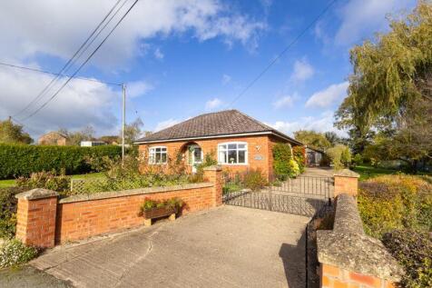 Bay Tree Bungalow, Whitchurch 3 bed detached bungalow for sale
