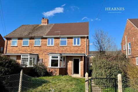 Hardy Crescent, Wimborne, BH21 2AR 3 bed semi