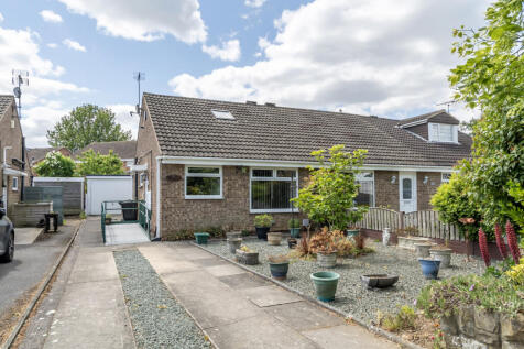 2 bedroom semi-detached bungalow for sale