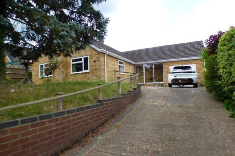 3 bedroom detached bungalow for sale