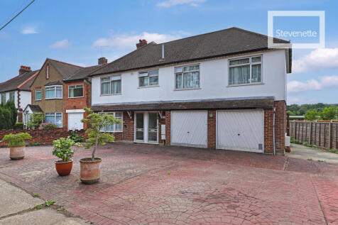 Carpenters Arms Lane, Thornwood 4 bed detached house for sale