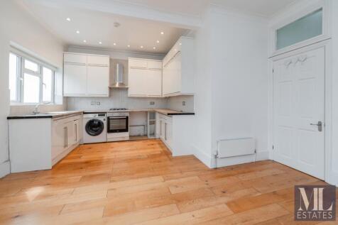 Melrose Avenue, London NW2 2 bed flat for sale