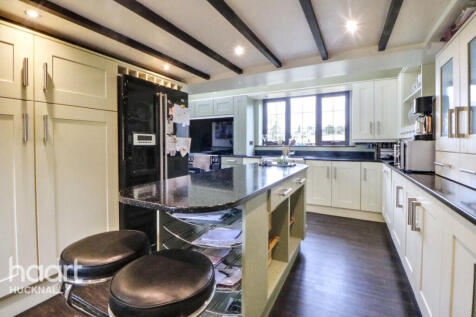 3 bedroom cottage for sale