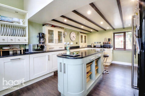 3 bedroom cottage for sale