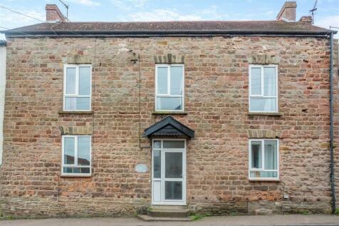 5 bedroom terraced house for sale