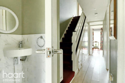 Ashburnham Walk, Stevenage 3 bed end of terrace house for sale