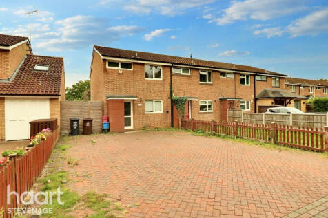 Ashburnham Walk, Stevenage 3 bed end of terrace house for sale