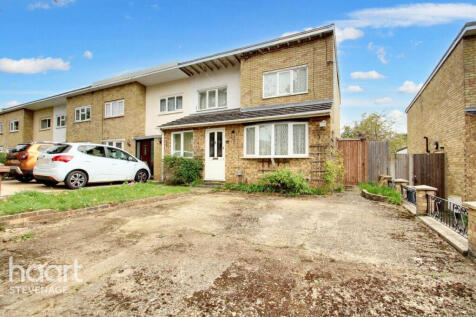 Nodes Drive, Stevenage 3 bed end of terrace house for sale
