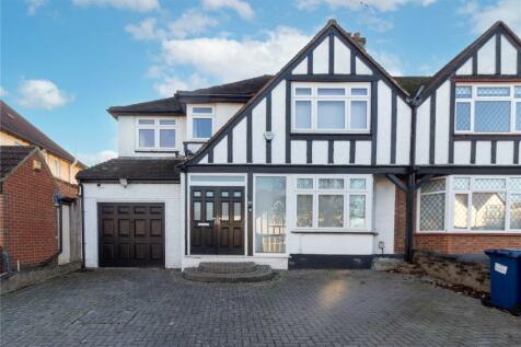 4 bedroom semi-detached house for sale