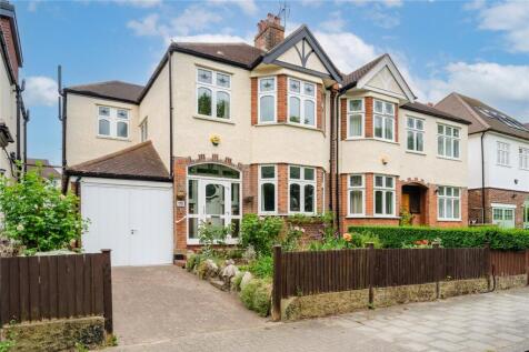 4 bedroom semi-detached house for sale