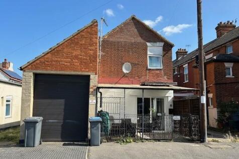 2 bedroom house for sale