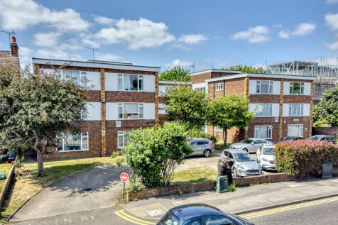 2 bedroom ground floor flat for sale