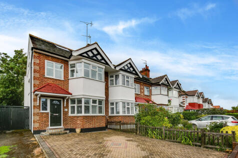 4 bedroom semi-detached house for sale