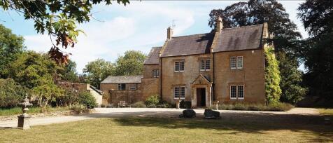 8 bedroom detached house for sale