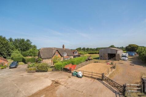 Bagber, Sturminster Newton 4 bed detached house for sale