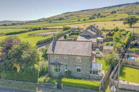 2 bedroom farm house for sale