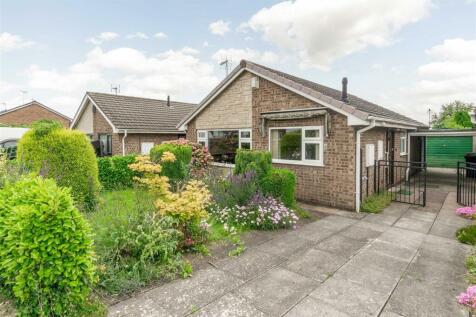 2 bedroom detached bungalow for sale